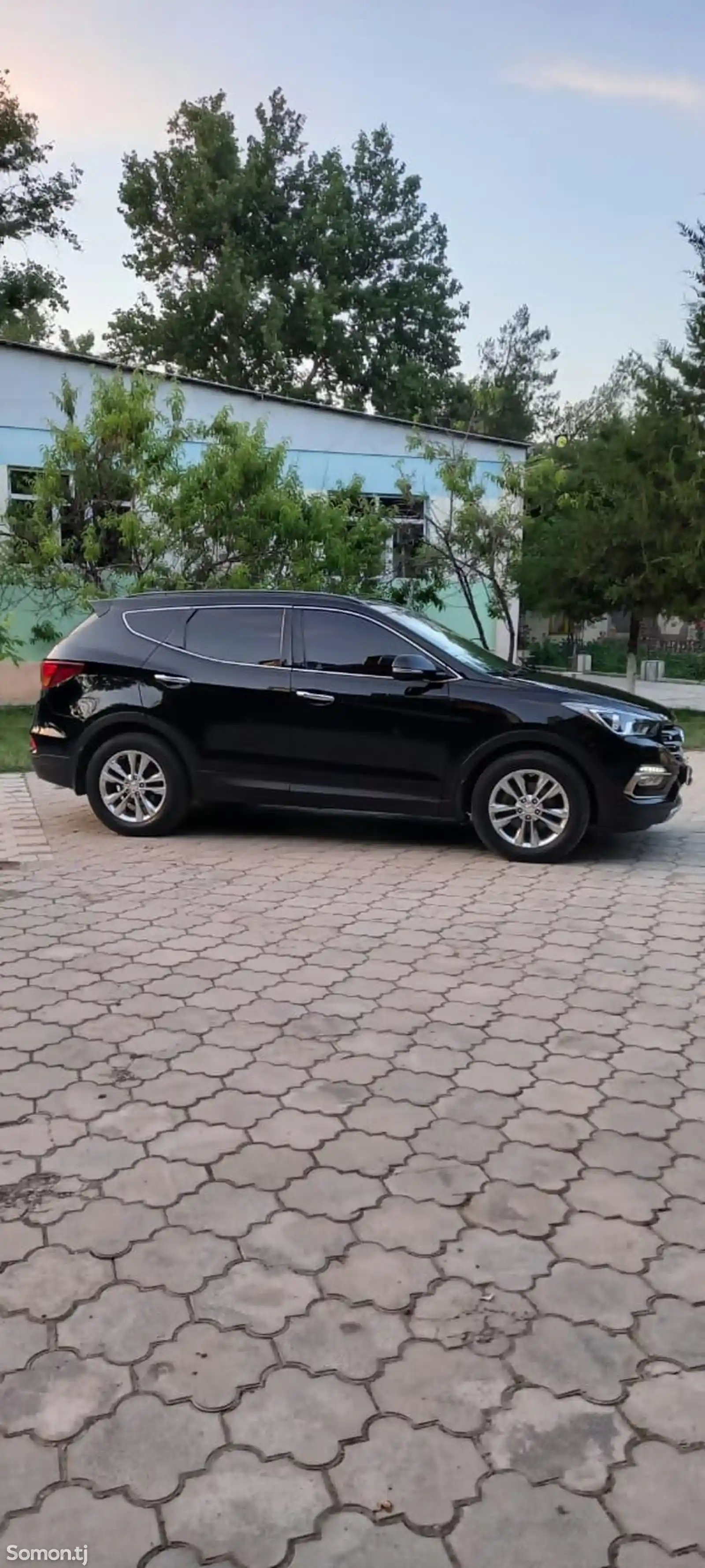 Hyundai Santa Fe, 2017-15