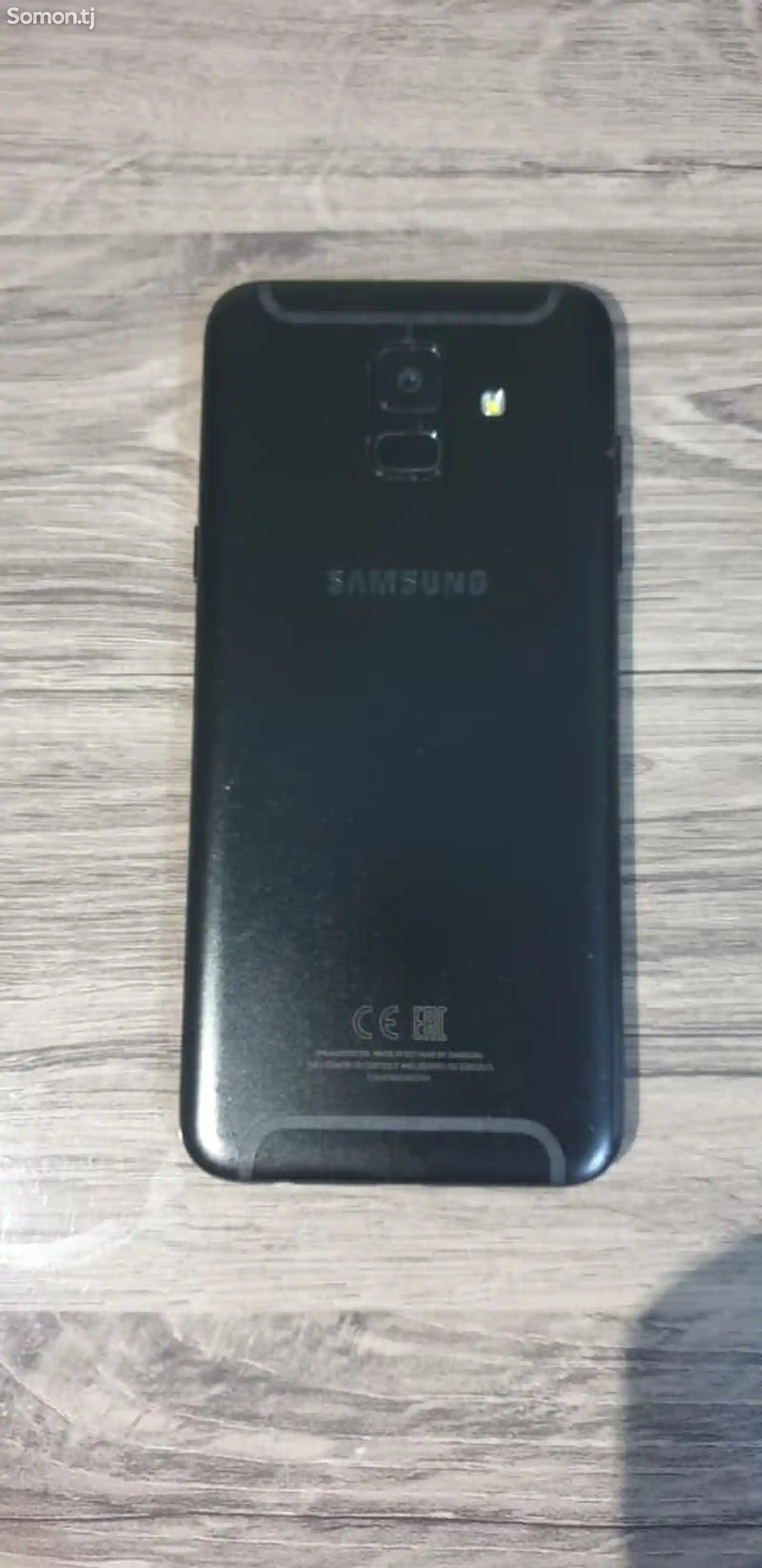 Samsung Galaxy A6-1