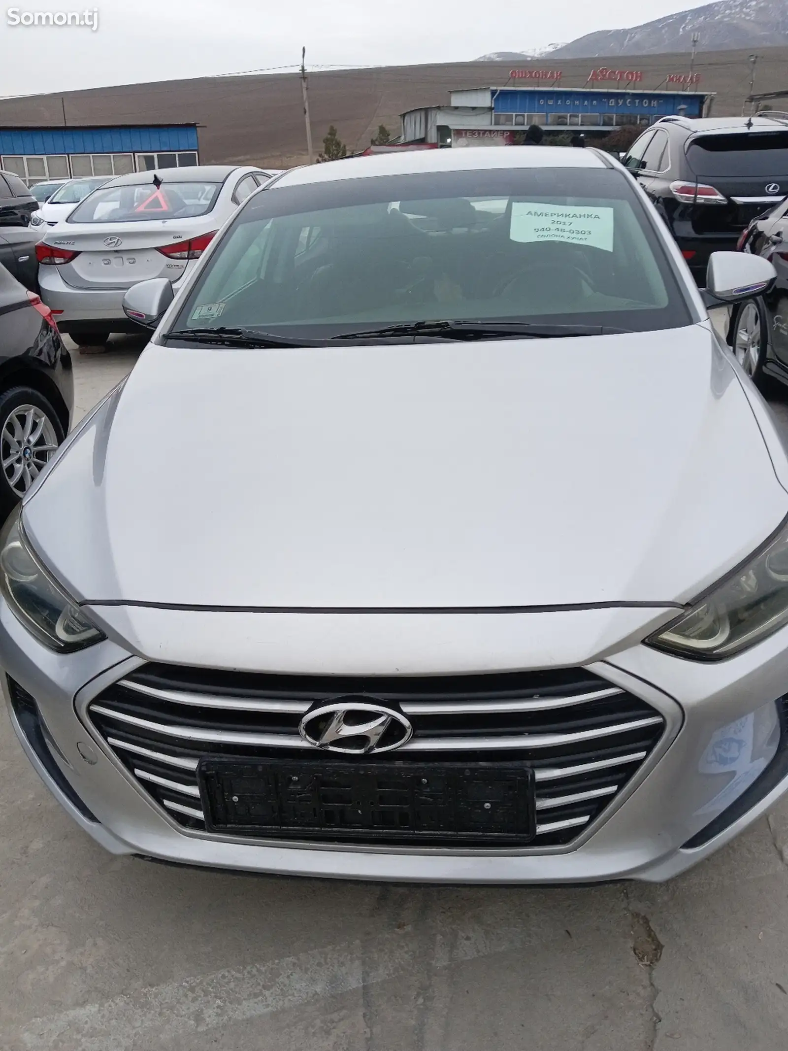 Hyundai Elantra, 2017-1