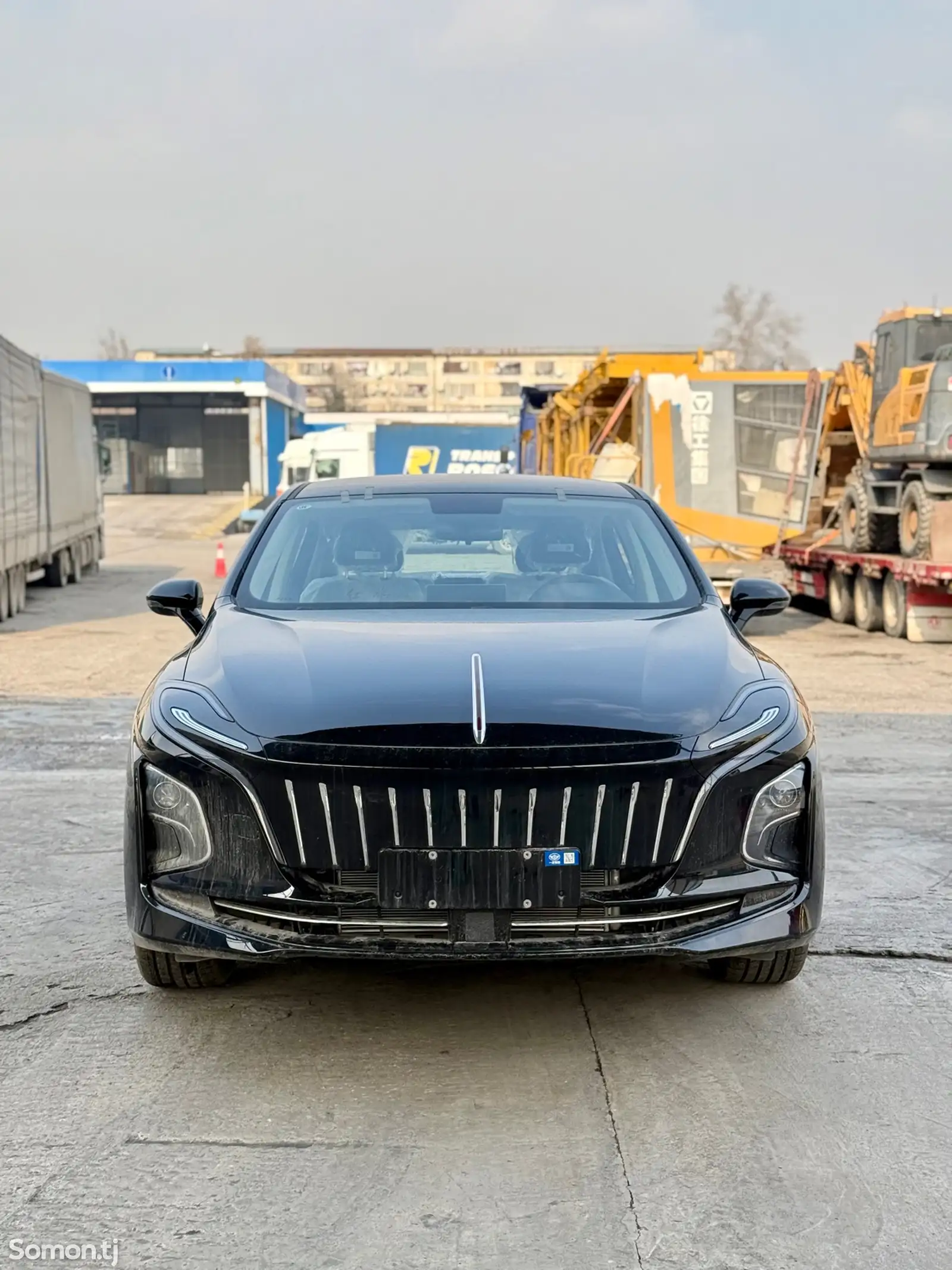 Hongqi E-QM5, 2024-1