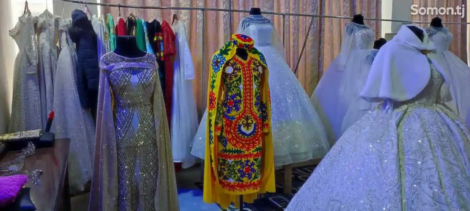 Комплект свадебных платьев-2