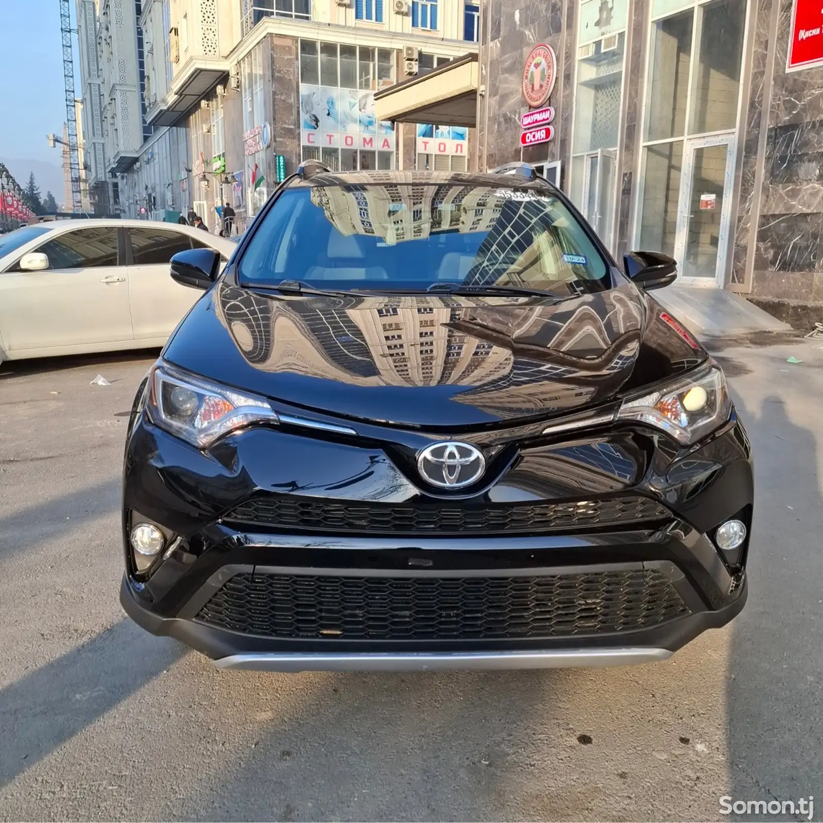 Toyota RAV 4, 2017-1