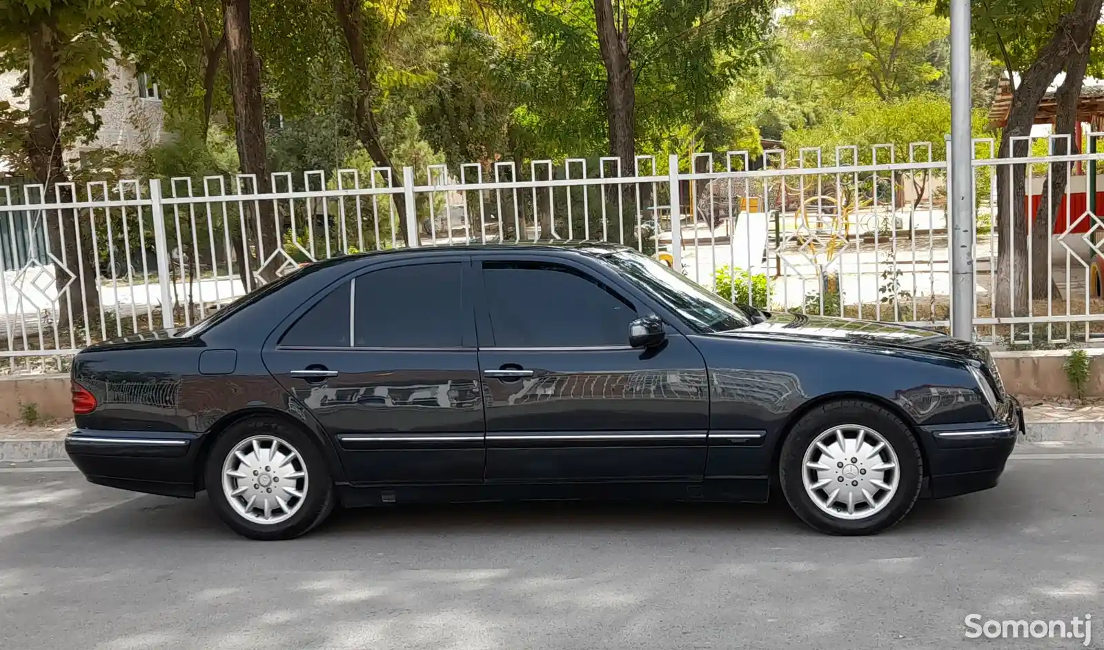 Mercedes-Benz E class, 2000-6