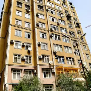 2-комн. квартира, 9 этаж, 63м², И. Сомонӣ