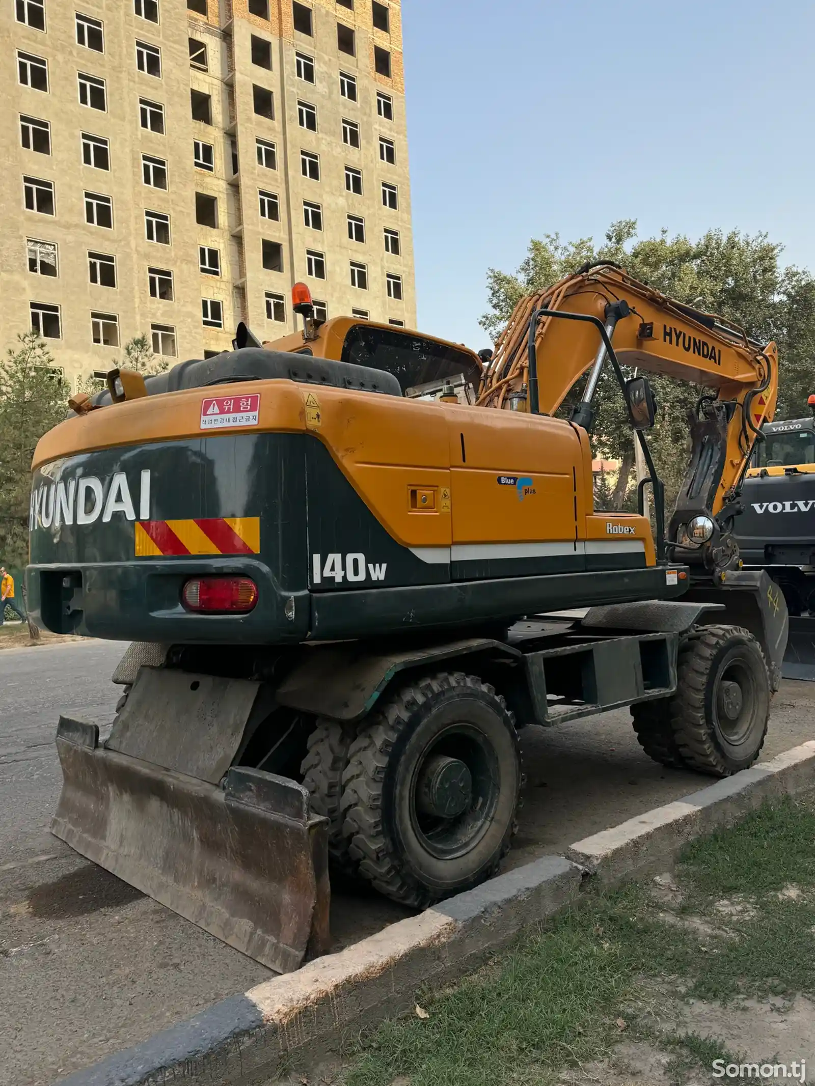 Экскаватор Hyundai R140W 2015-8