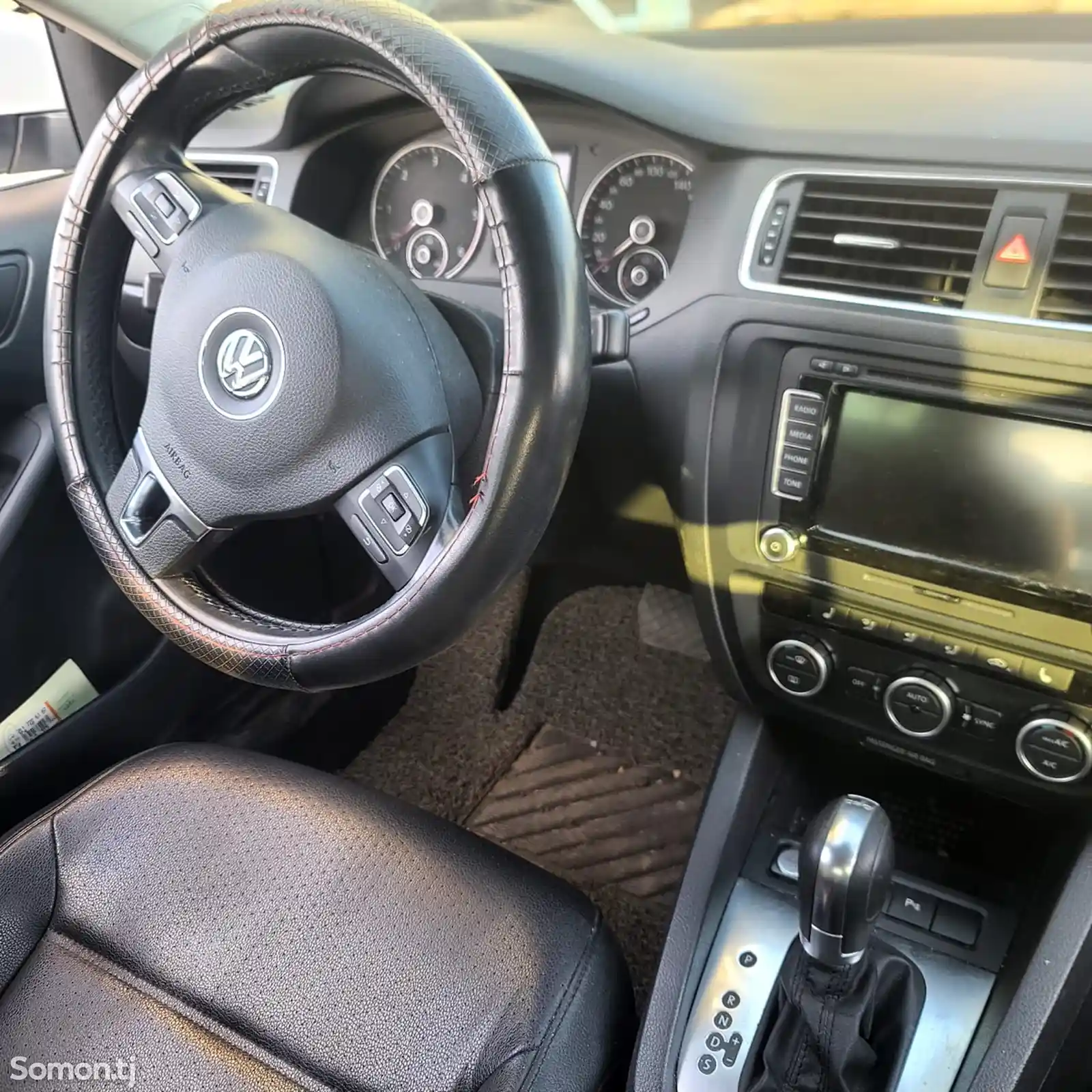 Volkswagen Jetta, 2014-8