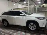 Toyota Highlander, 2015-6