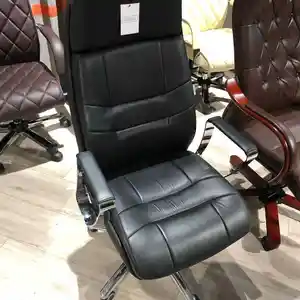 Руководительское кресло Xenon