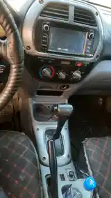 Toyota RAV 4, 2003-5