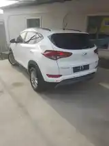 Hyundai Tucson, 2015-4