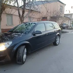 Opel Astra H, 2009