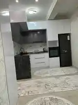 2-комн. квартира, 7 этаж, 70м², Сомони-9