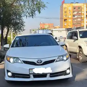 Toyota Camry, 2013