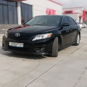 Toyota Camry, 2011