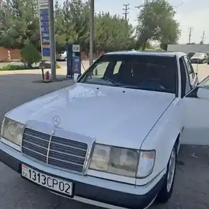 Mercedes-Benz W124, 1993