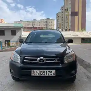 Toyota RAV 4, 2008