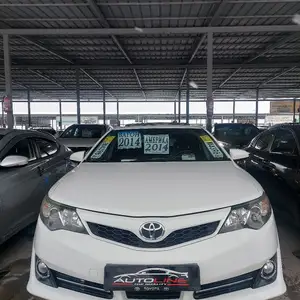 Toyota Camry, 2014