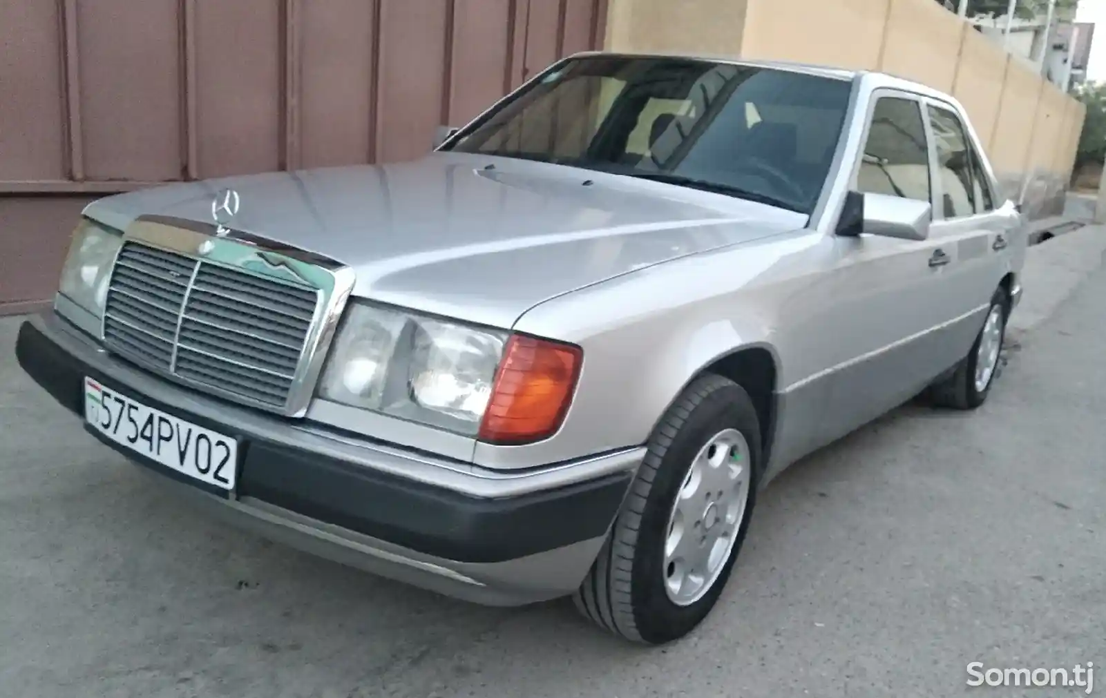 Mercedes-Benz W124, 1992-1