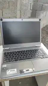 Ноутбук Toshiba-2