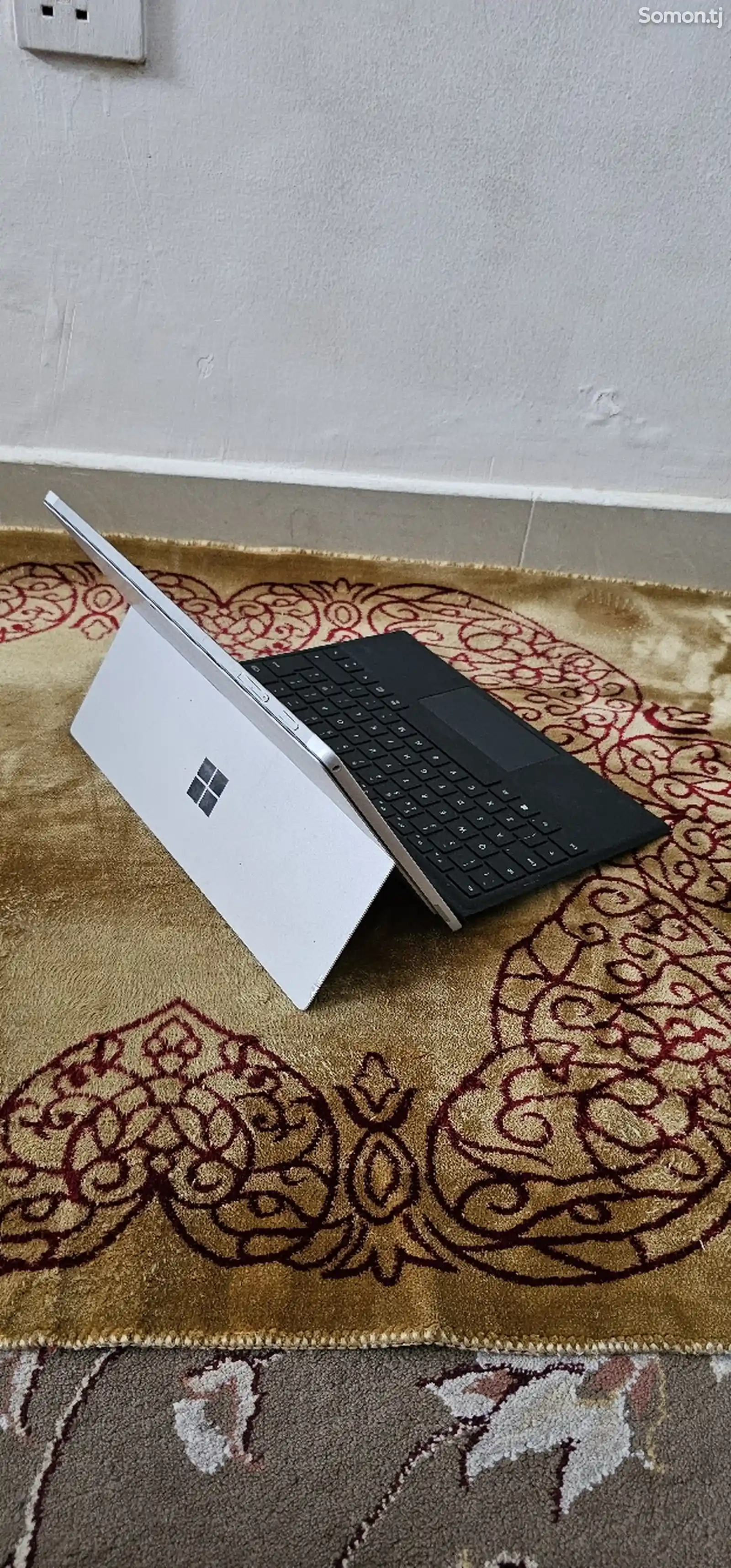 Планшет Microsoft Surface 5 Pro-1