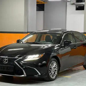 Lexus ES series, 2015