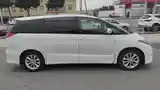 Toyota Estima, 2009-5