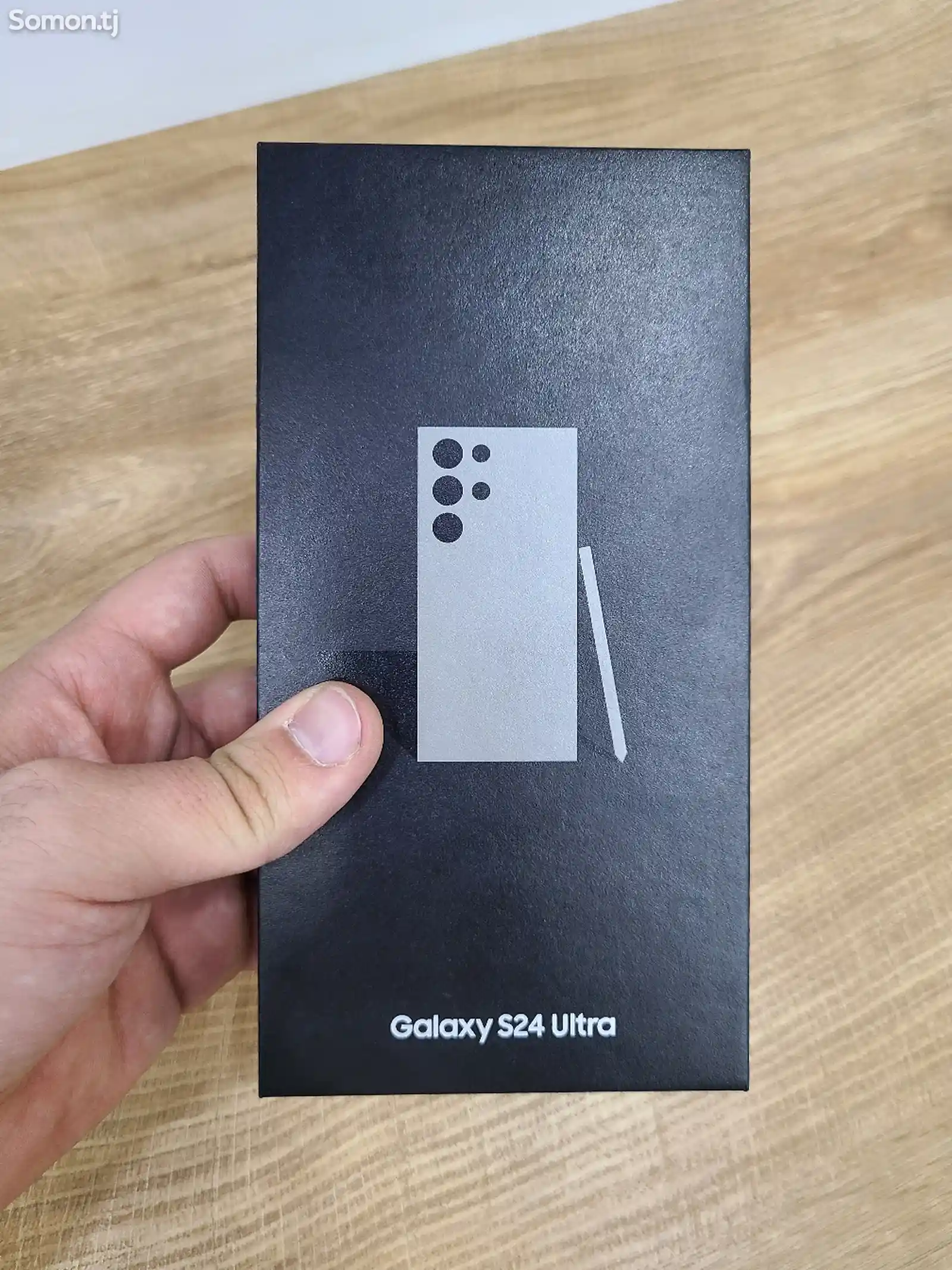 Samsung Galaxy S24 Ultra-2