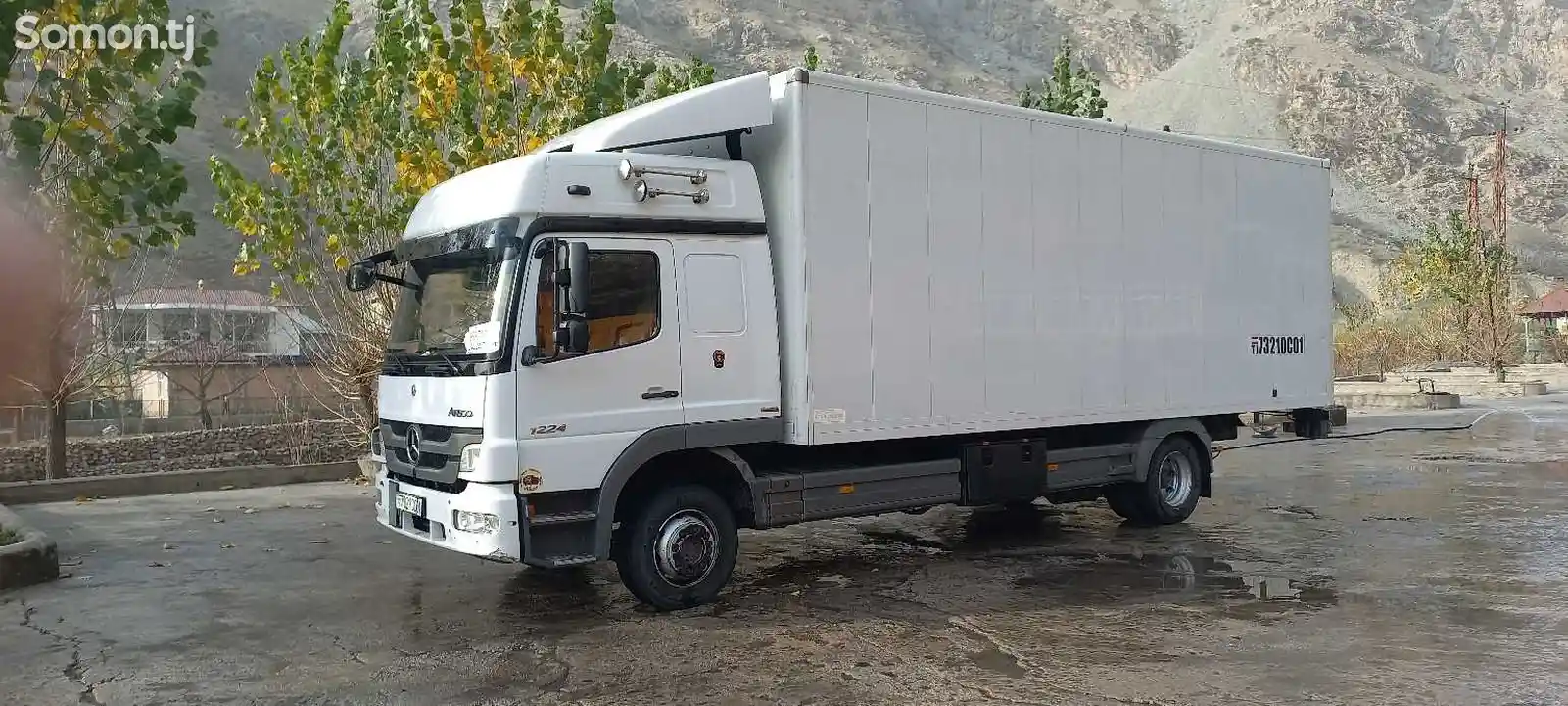 Бортовой грузовик Mercedes-Benz Atego, 2010-3