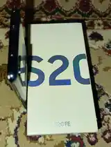 Samsung Galaxy S20 FE-2