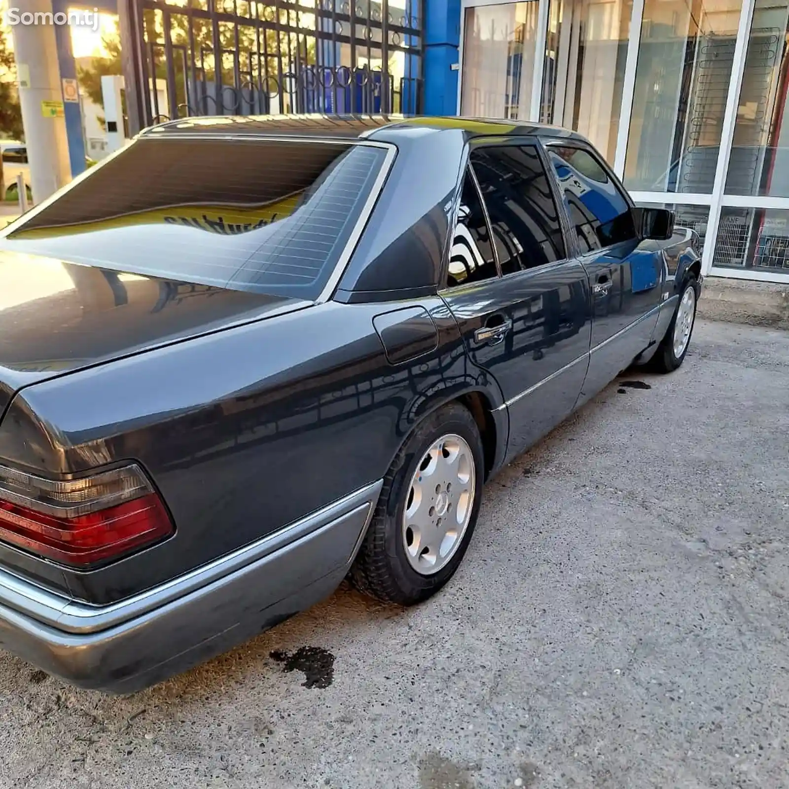 Mercedes-Benz W124, 1994-5