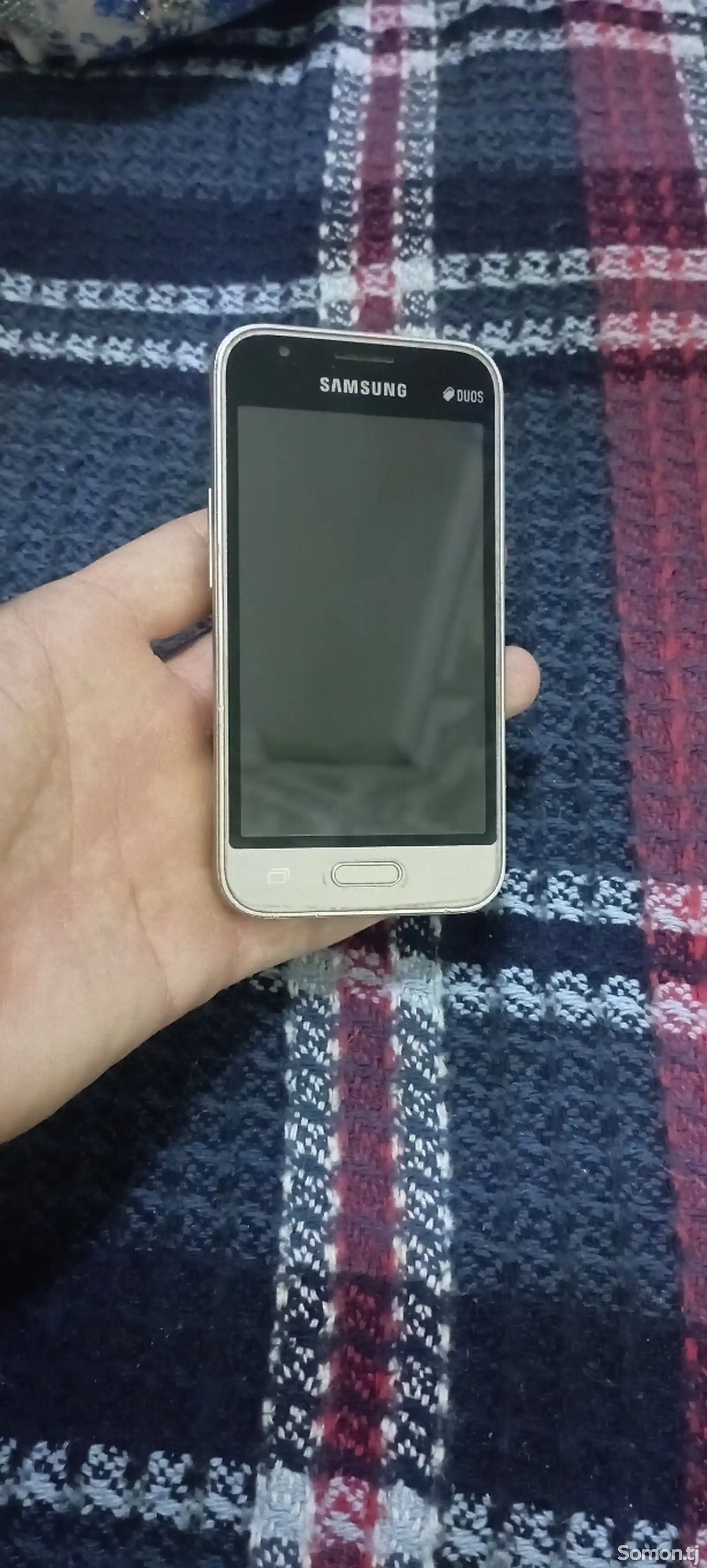 Samsung Galaxy J1 mini-1