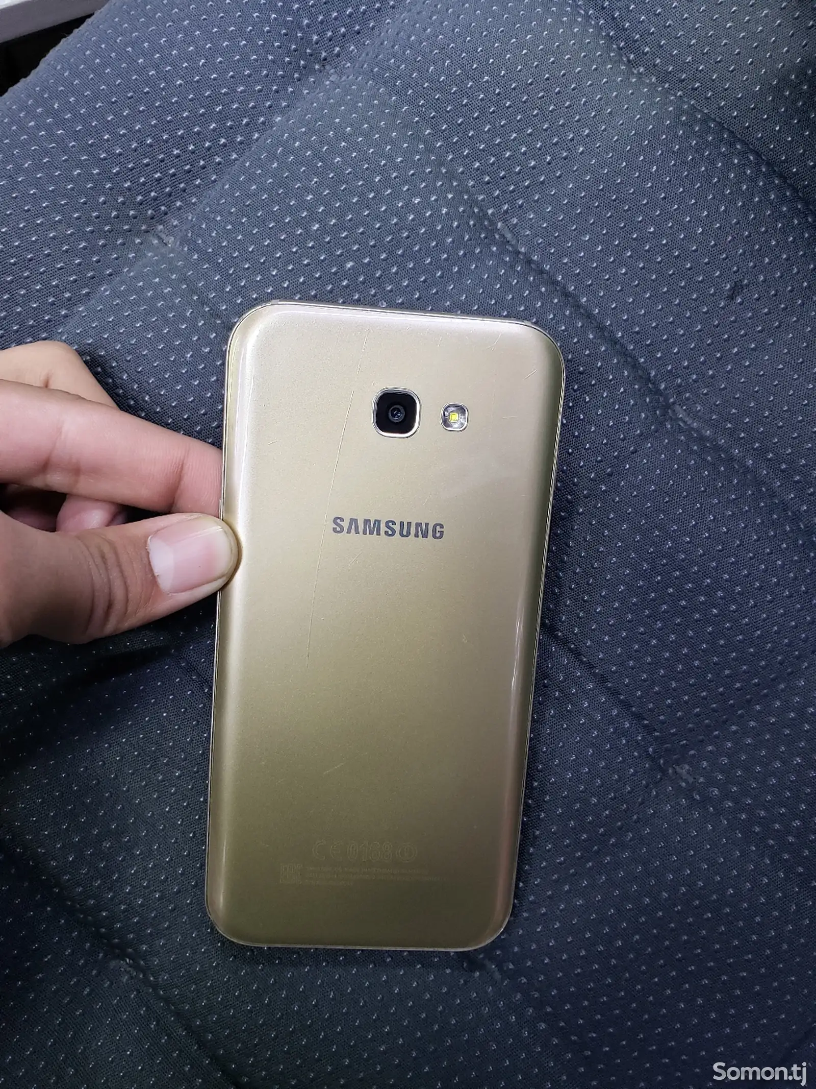 Samsung Galaxy A7-1