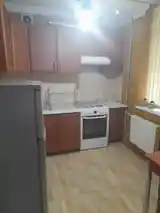 2-комн. квартира, 6 этаж, 60м², Сомони-11