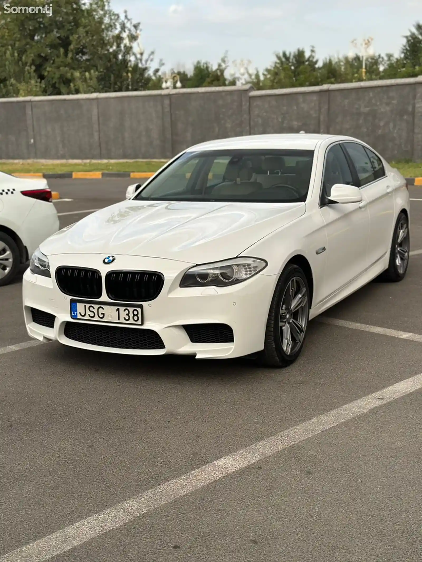 BMW 5 series, 2012-8