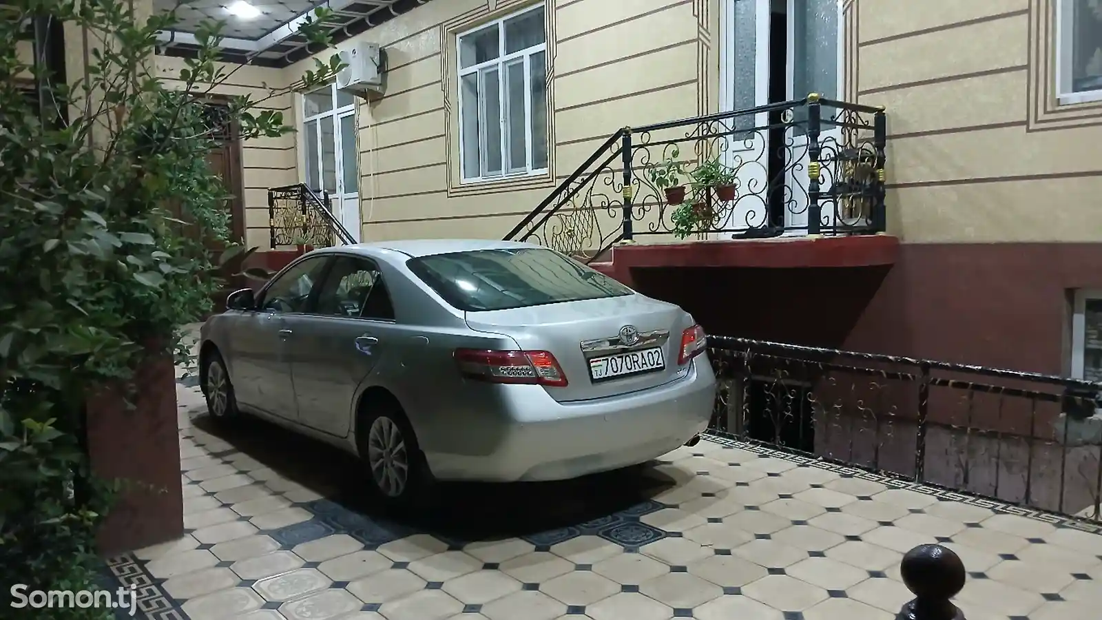 Toyota Camry, 2010-3