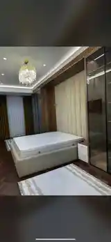 2-комн. квартира, 8 этаж, 70м², рудаки-2