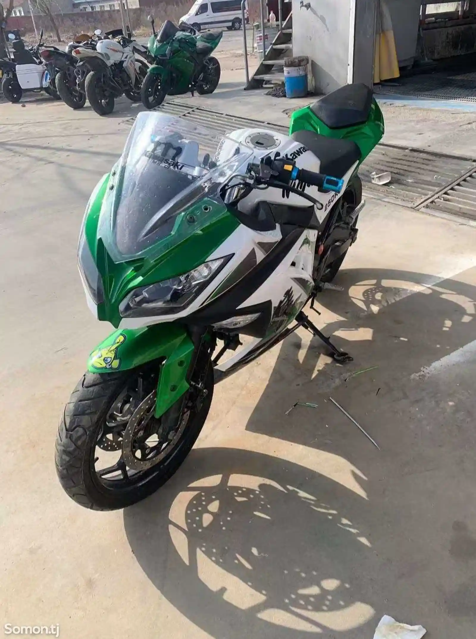 Kawasaki ninja 250cc sport-7