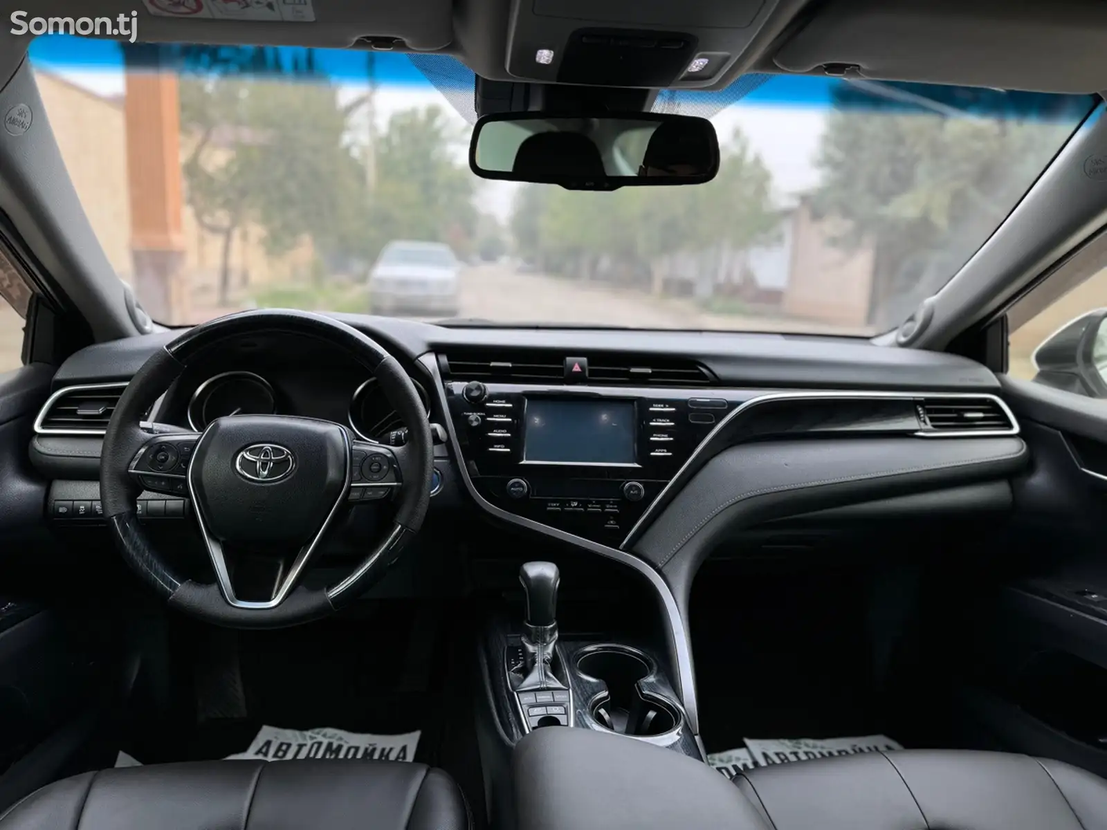 Toyota Camry, 2019-13