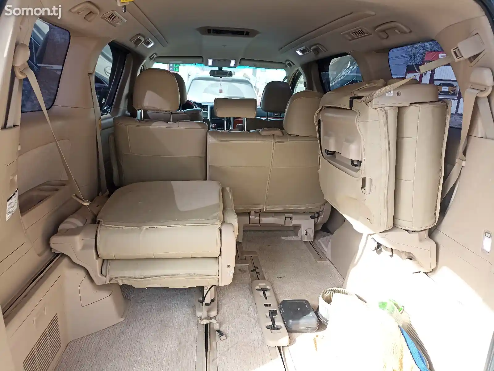 Toyota Vellfire, 2010-7