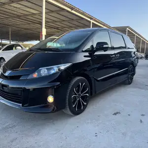 Toyota Estima, 2014