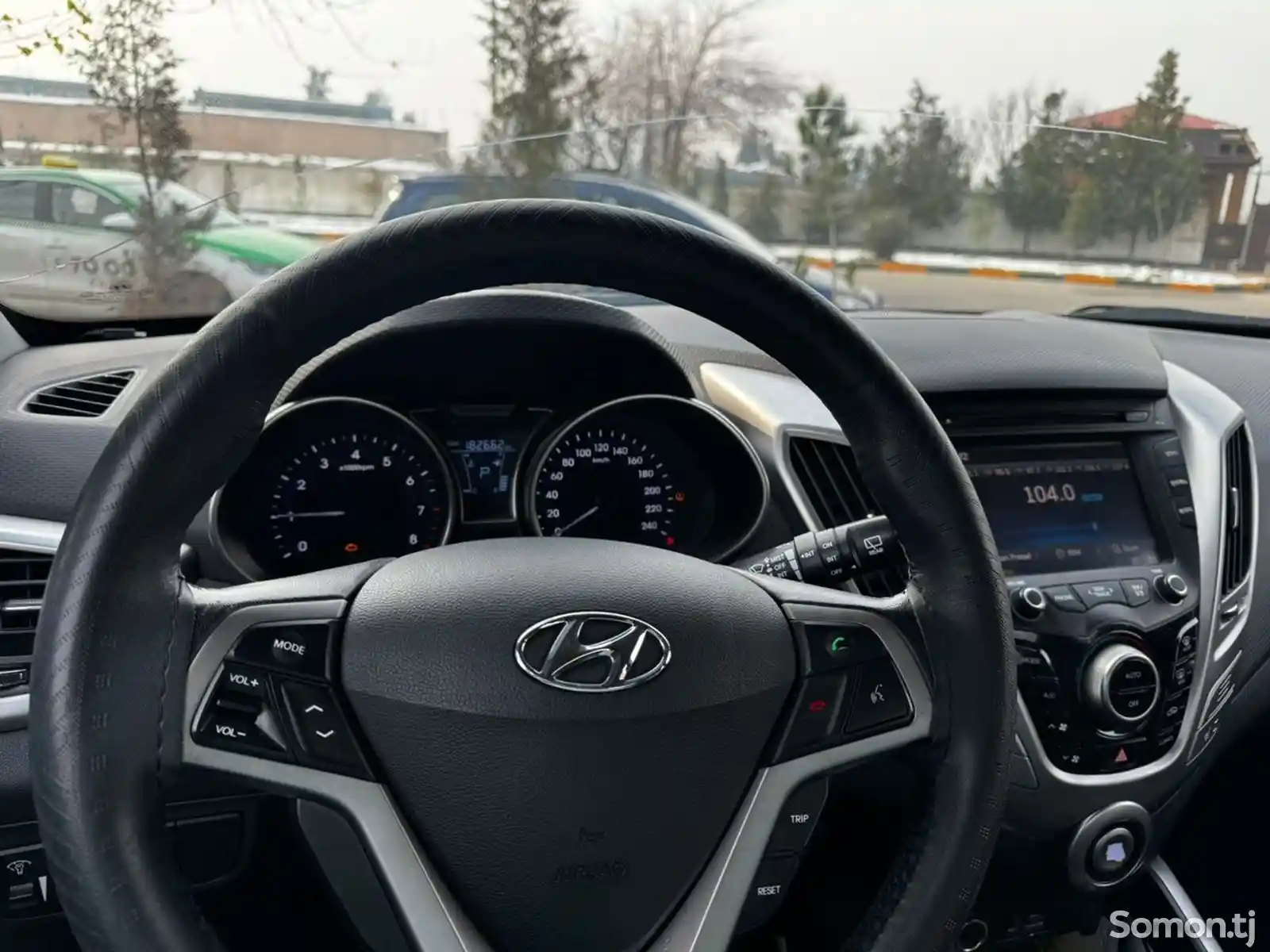 Hyundai Veloster, 2012-8