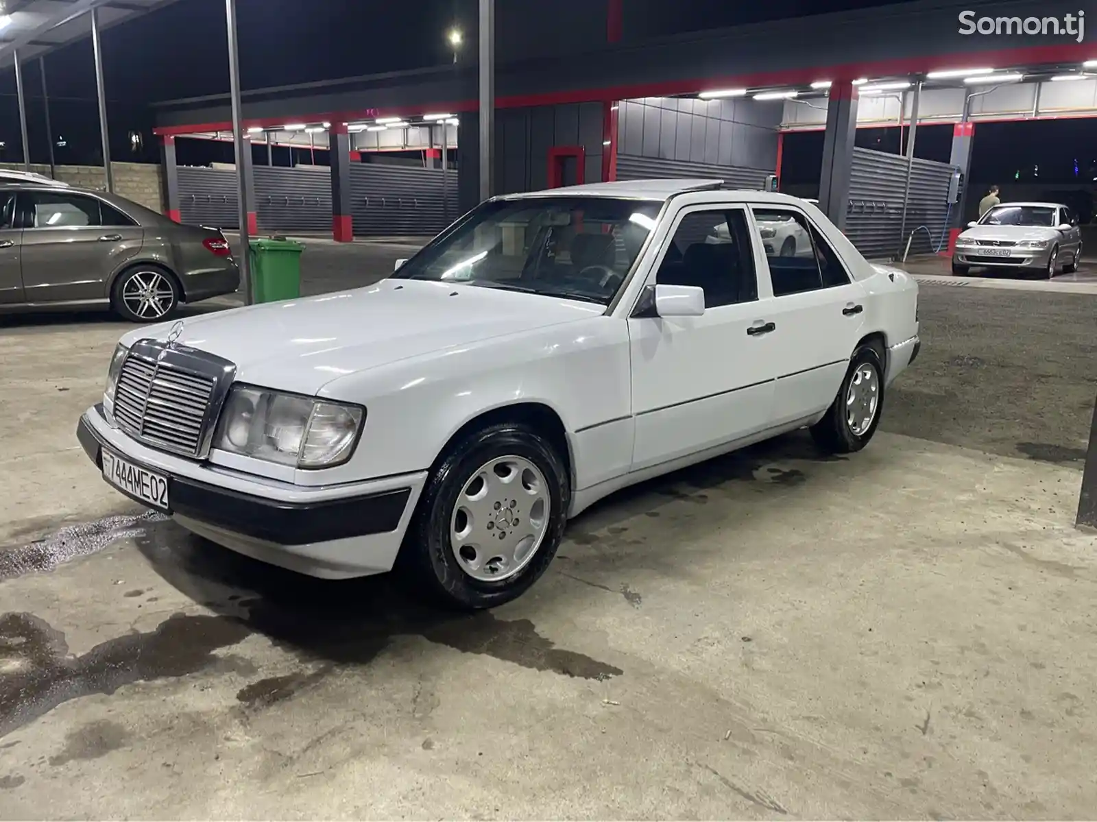 Mercedes-Benz W124, 1992-2