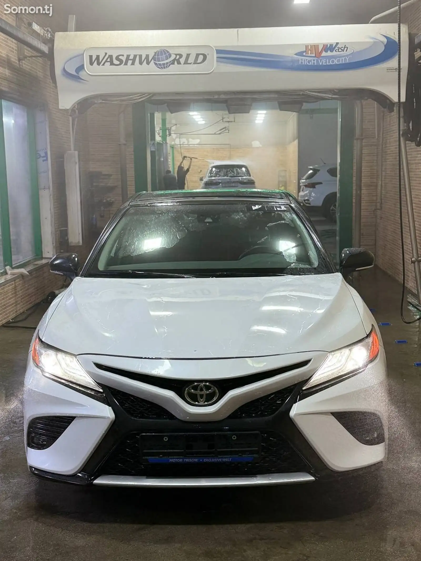 Toyota Camry, 2021-1