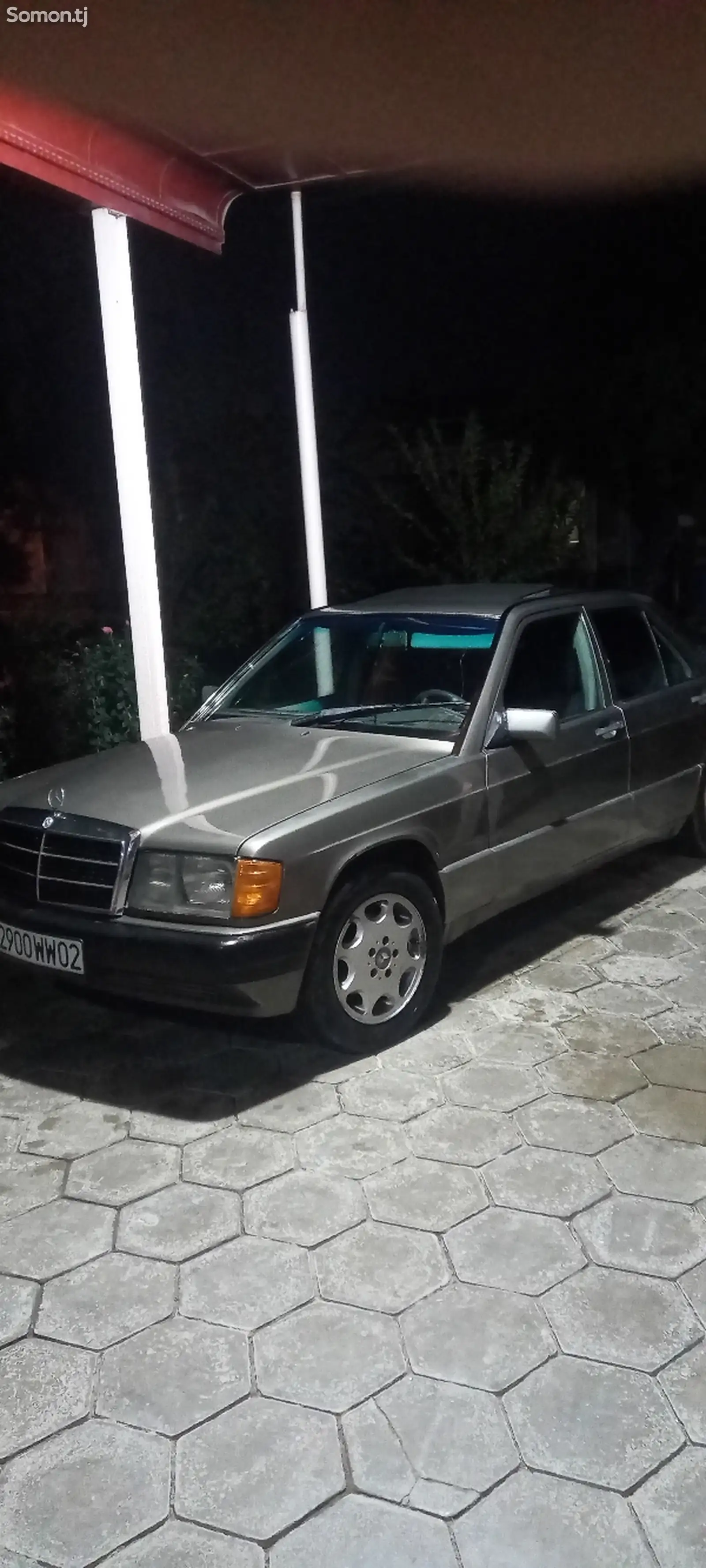 Mercedes-Benz W124, 1992-10