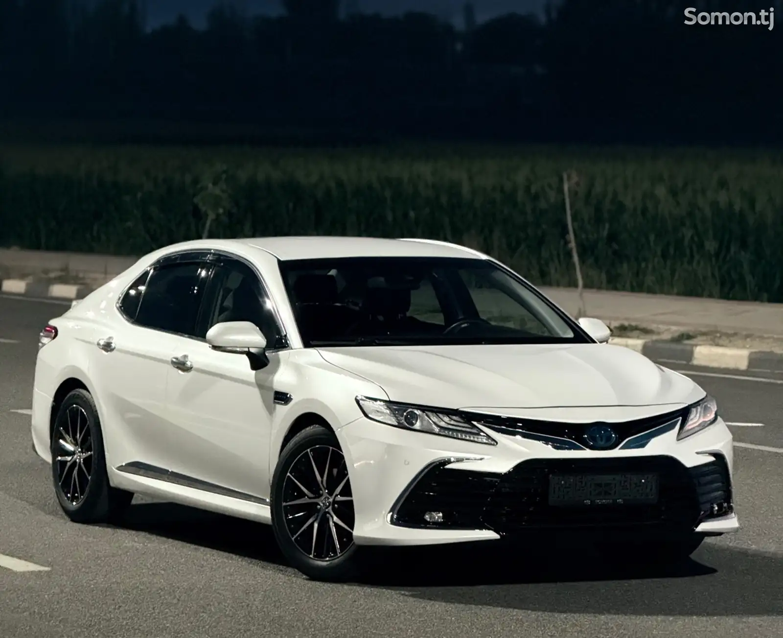 Toyota Camry, 2021-1