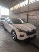 Hongqi HS3, 2019-7