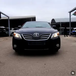 Toyota Camry, 2011