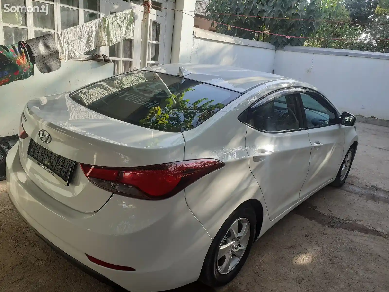 Hyundai Elantra, 2015-9