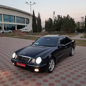 Mercedes-Benz E class, 2000