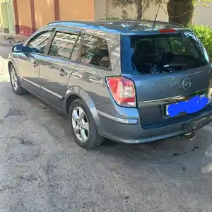 Opel Astra H, 2009